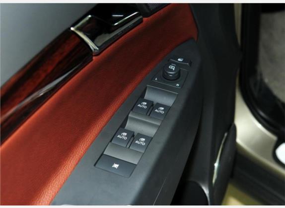 安德拉 2010款 2.4 车厢座椅   门窗控制