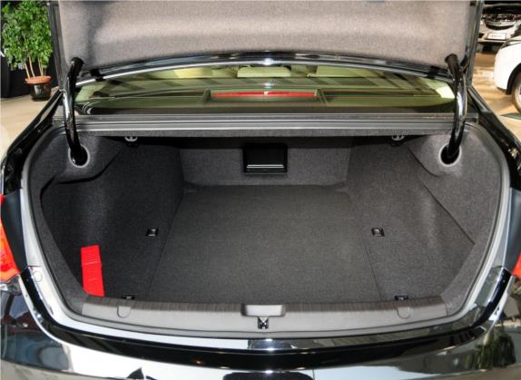 讴歌RLX 2013款 3.5L PAWS版 车厢座椅   后备厢