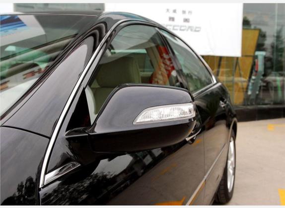讴歌RL 2006款 3.5 AWD 外观细节类   外后视镜