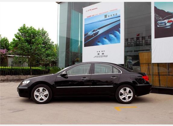 讴歌RL 2006款 3.5 AWD 外观   正侧