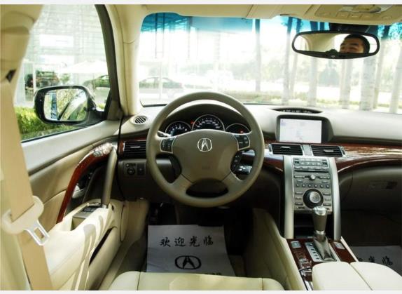 讴歌RL 2008款 3.7 AWD 中控类   驾驶位
