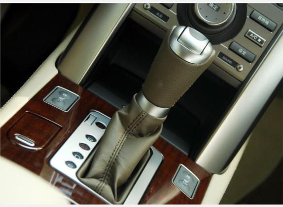 讴歌RL 2008款 3.7 AWD 中控类   挡把