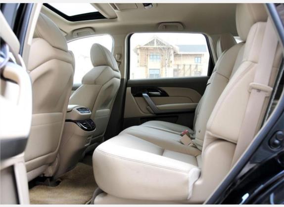 讴歌MDX 2010款 3.7 舒适版 车厢座椅   后排空间