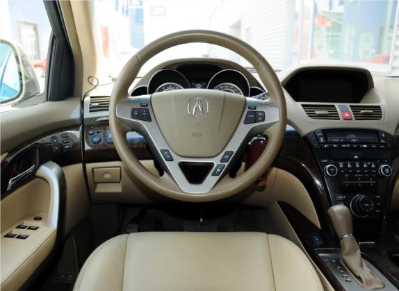 讴歌MDX 2011款 3.7 标准尊享运动版 中控类   驾驶位