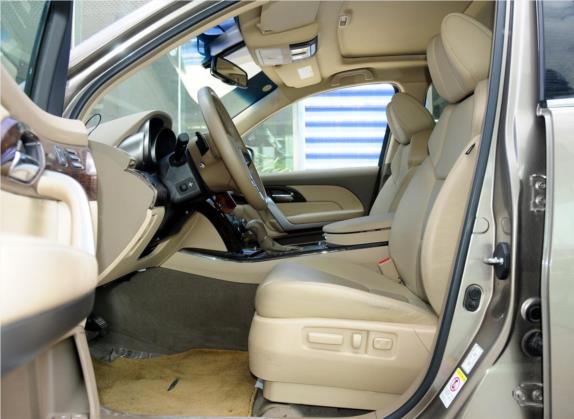 讴歌MDX 2011款 3.7 标准尊享运动版 车厢座椅   前排空间