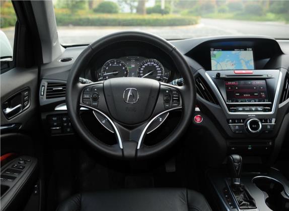 讴歌MDX 2014款 3.5L 豪华版 中控类   驾驶位
