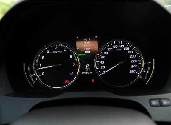 讴歌MDX 2014款 3.5L 豪华版 中控类   仪表盘