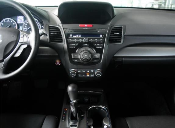 讴歌RDX(进口) 2013款 3.5L 四驱豪华版 中控类   中控台