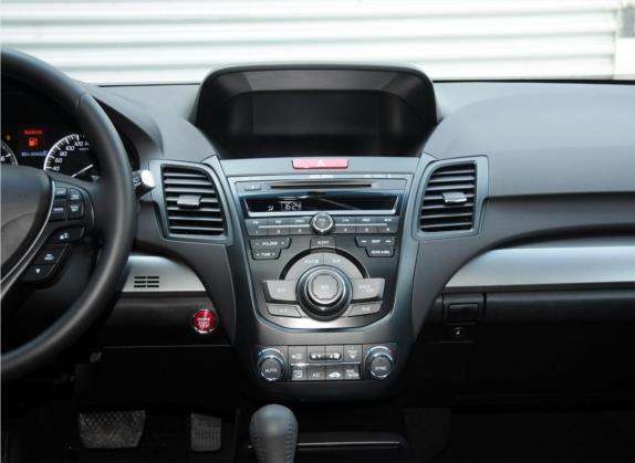 讴歌RDX(进口) 2013款 3.0L 两驱精英版 中控类   中控台