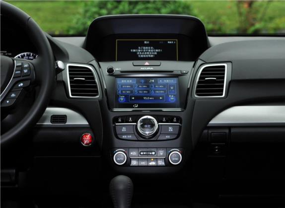 讴歌RDX(进口) 2016款 3.0L 两驱精锐版 中控类   中控台