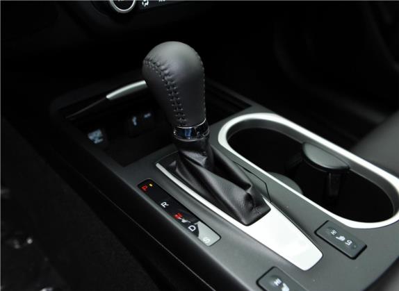 讴歌RDX(进口) 2016款 3.0L 两驱精锐版 中控类   挡把