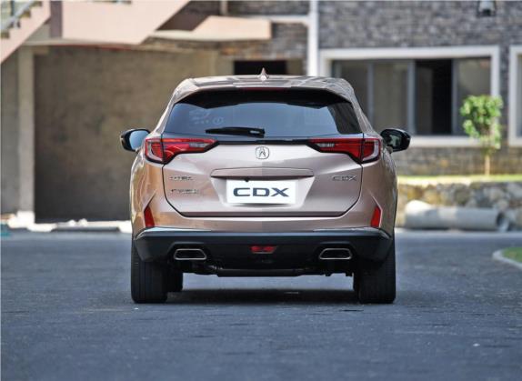 讴歌CDX 2016款 1.5T 两驱尊享版 外观   正后
