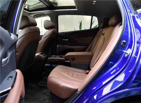 讴歌CDX 2018款 2.0L 两驱创享版Hybrid 车厢座椅   后排空间