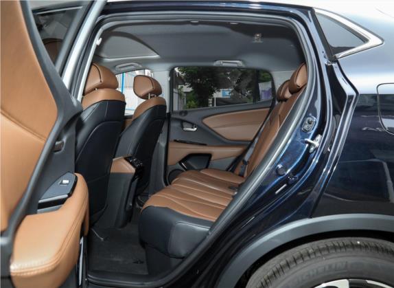 讴歌CDX 2021款 2.0L 两驱质享版Hybrid 车厢座椅   后排空间
