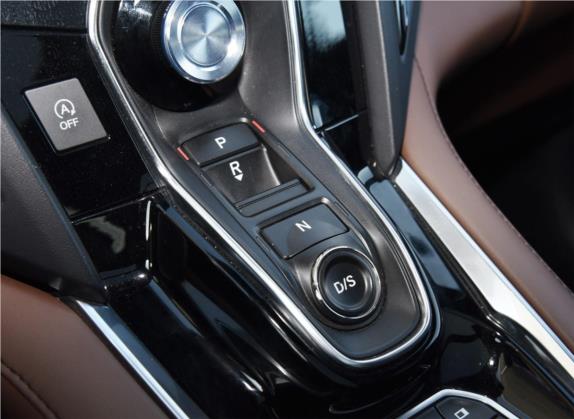 讴歌RDX 2019款 2.0T 钻享版SH-AWD 国VI 中控类   挡把