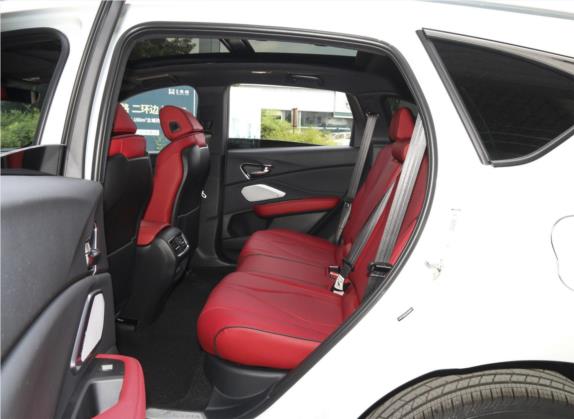 讴歌RDX 2019款 2.0T 钻享·魅版SH-AWD 国VI 车厢座椅   后排空间