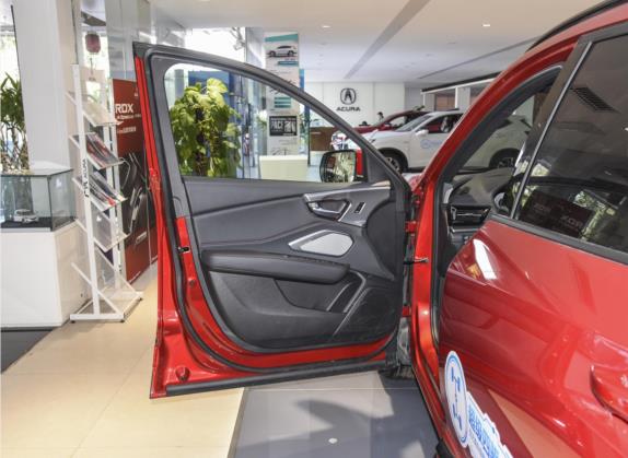 讴歌RDX 2020款 2.0T 钻享·A-Spec运动款SH-AWD 车厢座椅   前门板