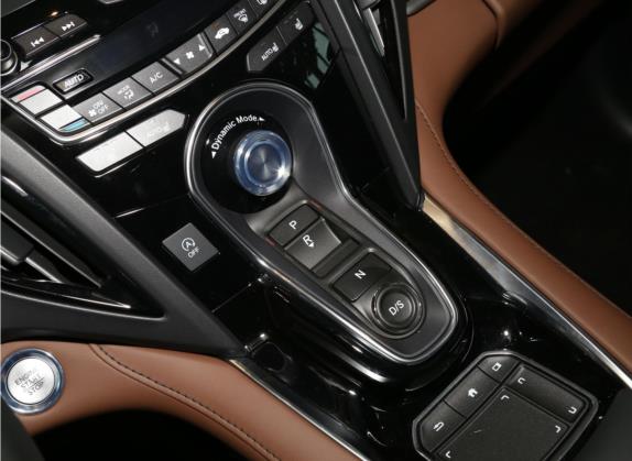 讴歌RDX 2022款 2.0T 智享钛金暗夜限量版SH-AWD 中控类   挡把