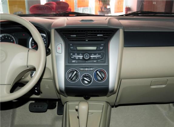 启辰D50 2012款 1.6L 自动舒适版 中控类   中控台