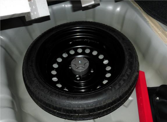 启辰D50 2013款 1.6L 手动时尚版 其他细节类   备胎