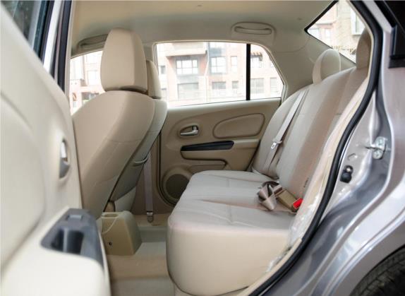 启辰D50 2013款 1.6L 自动时尚版 车厢座椅   后排空间