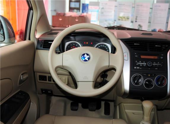 启辰D50 2013款 1.6L 手动豪华版 中控类   驾驶位