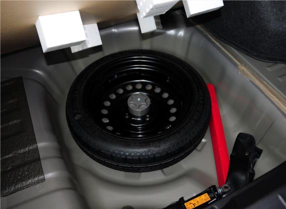 启辰D50 2013款 1.6L 手动豪华版 其他细节类   备胎