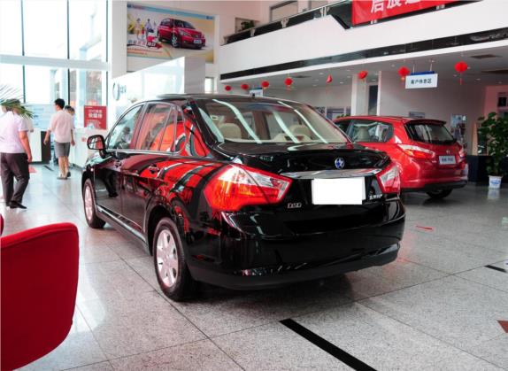 启辰D50 2013款 1.6L 手动豪华版 外观   斜后