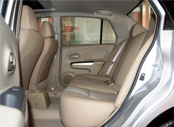 启辰D50 2013款 1.6L 自动北斗导航版 车厢座椅   后排空间