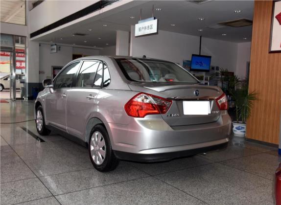 启辰D50 2015款 1.6L 手动时尚版 外观   斜后