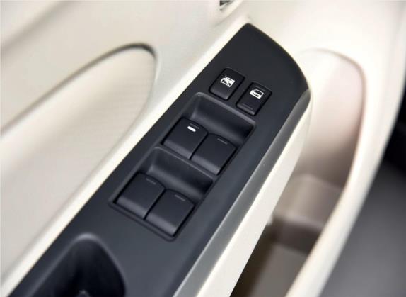 启辰D50 2015款 1.6L 自动豪华版 车厢座椅   门窗控制