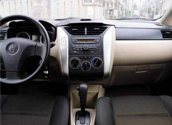 启辰R50 2012款 1.6L 自动舒适版 中控类   中控台