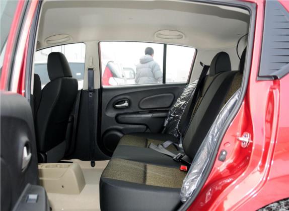 启辰R50 2012款 1.6L 手动舒适版 车厢座椅   后排空间