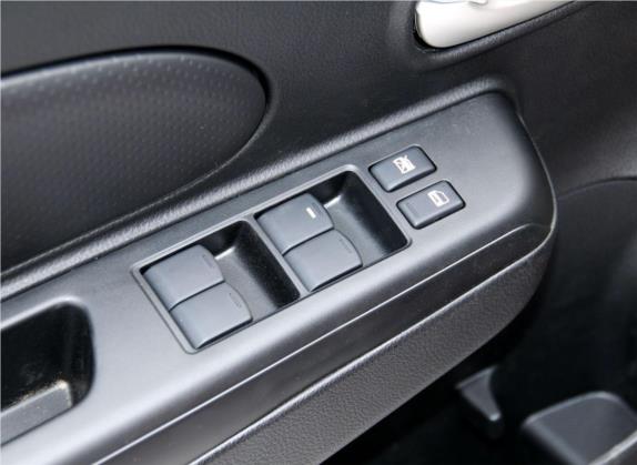 启辰R50 2012款 1.6L 手动舒适版 车厢座椅   门窗控制