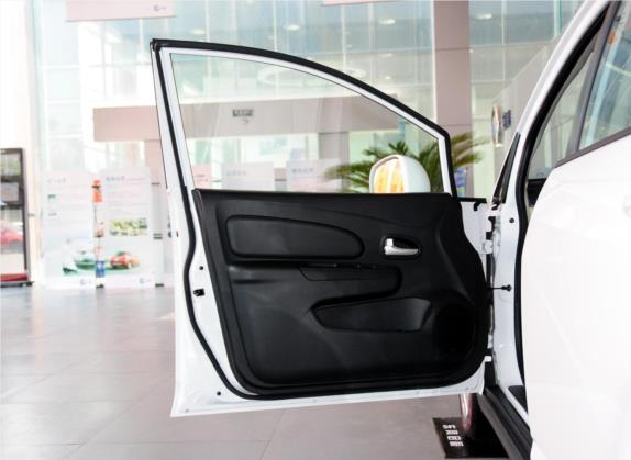 启辰R50 2013款 1.6L 手动时尚版 车厢座椅   前门板