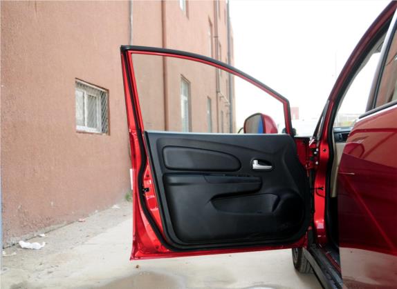 启辰R50 2013款 1.6L 自动时尚版 车厢座椅   前门板