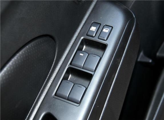 启辰R50 2013款 1.6L 自动时尚版 车厢座椅   门窗控制