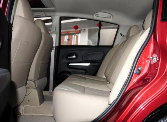 启辰R50 2013款 1.6L 手动豪华版 车厢座椅   后排空间