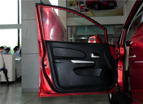 启辰R50 2013款 1.6L 自动豪华版 车厢座椅   前门板