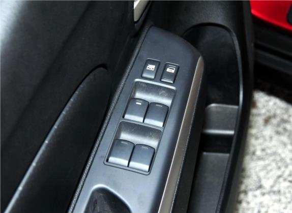 启辰R50 2013款 1.6L 自动豪华版 车厢座椅   门窗控制