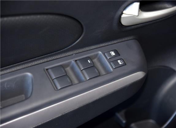 启辰R50 2015款 1.6L 手动豪华版 车厢座椅   门窗控制