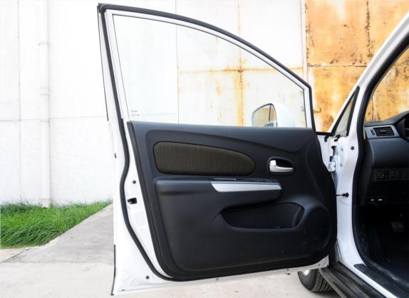启辰R50X 2013款 1.6L 手动版 车厢座椅   前门板