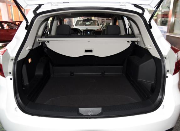 启辰T70 2015款 2.0L CVT睿趣版 车厢座椅   后备厢