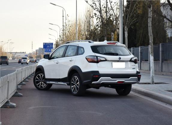 启辰T70 2018款 2.0L CVT睿享运动版 外观   斜后