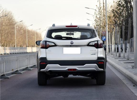 启辰T70 2018款 2.0L CVT睿享运动版 外观   正后