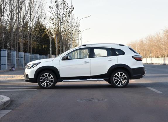 启辰T70 2018款 2.0L CVT睿享运动版 外观   正侧