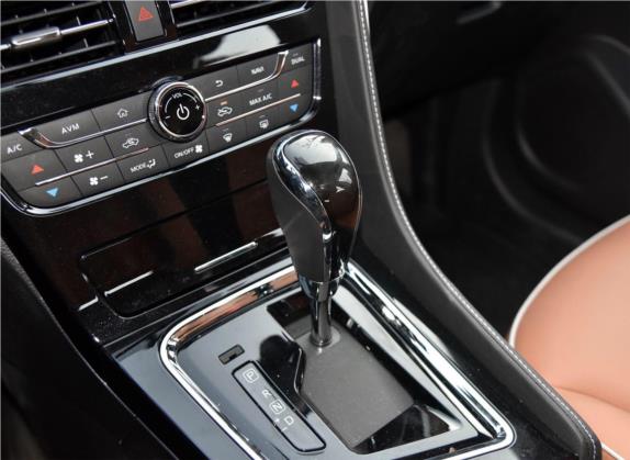 启辰T70 2018款 2.0L CVT睿享运动版 中控类   挡把