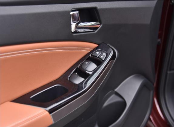 启辰T70 2018款 1.4T 手动睿享运动版 车厢座椅   门窗控制
