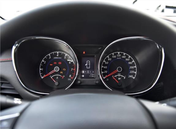 启辰T70 2018款 2.0L CVT睿趣版 中控类   仪表盘