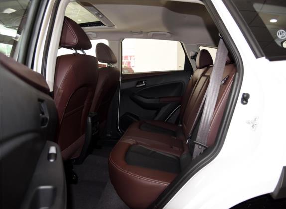 启辰T70X 2015款 2.0L 手动睿享运动版 车厢座椅   后排空间